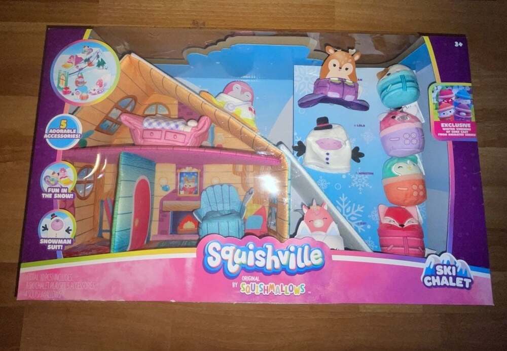 Squishville by Squishmallows Ski Chalet Playset with 4 Mini Squishmallows and Ac